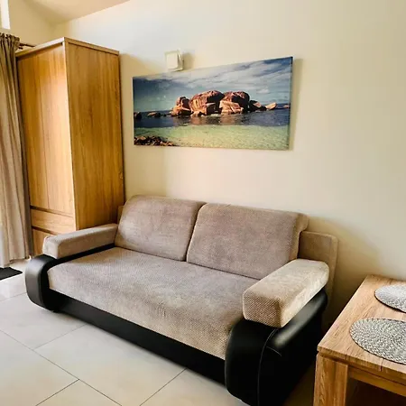 Na Rozanej Hytte Duninowo